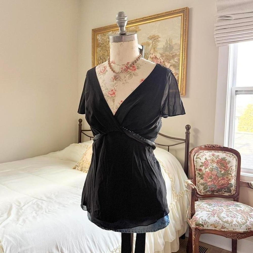 black‎ fairy top  Y2k evan picone black top size 10